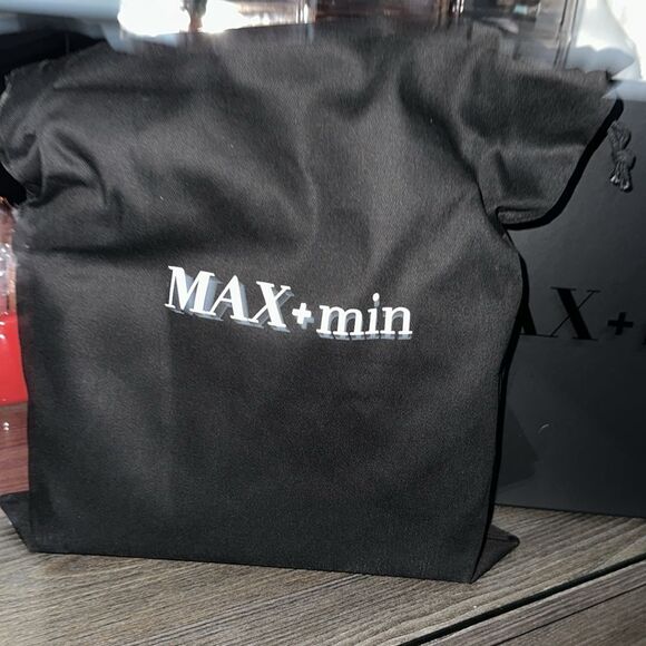 MAX+min The Brooklyn Leather Shoulder Bag Olive - Picture 9 of 17